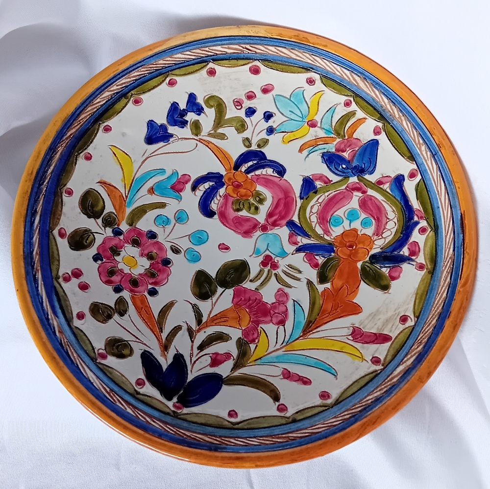 Vintage Thomas Hellstrom Handcrafted Floral Ceramic Plate Artist Signed 8"